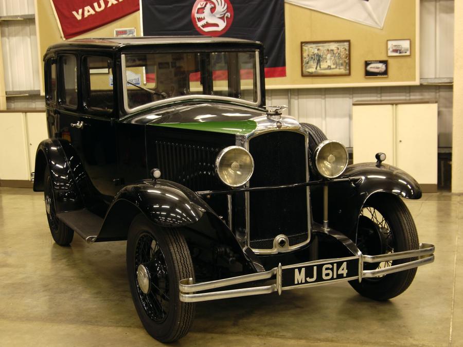  Vauxhall Cadet Saloon (VX/VY) 1930 года  (фото 2 из 2)